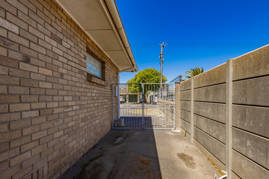 3 Bedroom Property for Sale in Soneike Western Cape